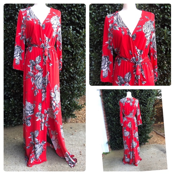 Dresses & Skirts - Vibrant faux wrap dress